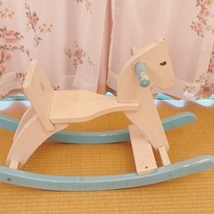 ロッキングチェア（ゆりかご）馬