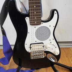 B716 Fender★ミニギター★ST-CHAMP★アンプ内蔵の画像
