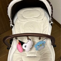 ベビーバウンサー⭐️新品ベビーマッサージセット　歯固め　布えほん　クッション　防水マットの画像