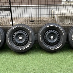 ホワイトレター215/65r16 SSR　4本