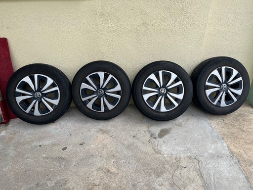 プリウス純正ホイール