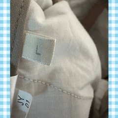 gu チノパン　スリムパンツ　ベージュ　Lサイズの画像