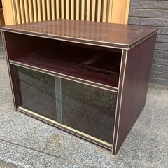 ガラスの引き戸つき🩷ちょっとした収納棚やテレビ台にも！！