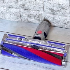 Dyson V8 Slim Fluffy SV10K スタンドセットの画像