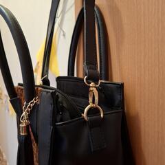 お話し中。バックの画像