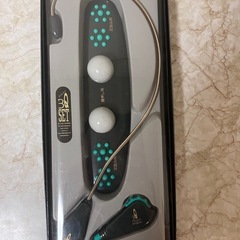 【新品未使用】足ツボ、腰ツボ、背中押し、手足押しの4つができる！...