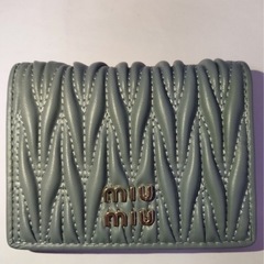 Miu Miu 二つ折り財布 マテラッセ Cipria