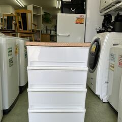 【現在お取引中】✨🌿ホワイト×木目デザイン🌿✨💫4段チェスト（天...