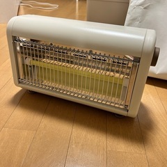 遠赤外線ストーブ 「ポルタ」 アイボリー