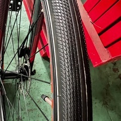 【2025年】高評価レビューアイテム特集 Specialized 未使用ヘルメッ手袋未使用 ブラック クロスバイク 自転車本体