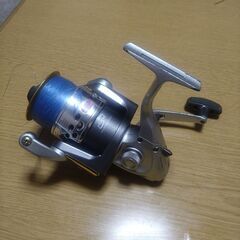 スピニングリール