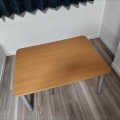 テーブル  脚 取り外し出来て便利