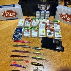 シーバスルアー　タックルボックス　釣具　
