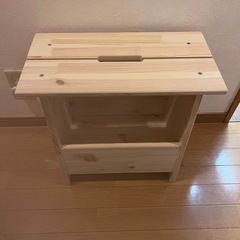 【完成品&組み立て前のもののセット】IKEA PERJOHAN ペルヨハン 収納付きスツールの画像