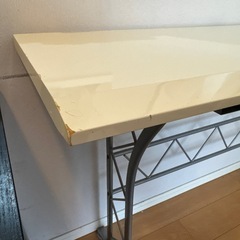 無料で差し上げます。ベスタクステーブルの画像