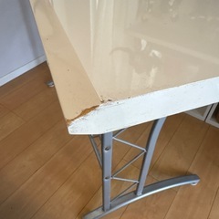 無料で差し上げます。ベスタクステーブルの画像