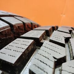 【走行短め】YOKOHAMA G075 LT285/70R17 121/118 17インチ スタッドレス 4本 23年製 FJクルーザー ランクルプラド等　(KTN372)の画像