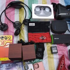 電気製品など ジャンク品まとめ◇PC用品 リモコン ライト 扇風機 スピーカー ネッククーラーファンの画像