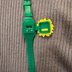 【置き配済み。ご自由にどうぞ】ミッフィーキャラデジタル腕時計の画像