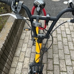 【値引きしました】折りたたみ自転車 20インチ HUMMER ハマー 　折り畳み自転車　ノーパンクタイヤ　泥除けの画像