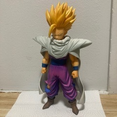 ドラゴンボール　孫悟飯　スーパーサイヤ人2 セル編フィギュア　着...