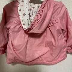 ピンク フリル付きジャケットの画像