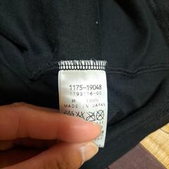 BeBe長袖Tシャツの画像