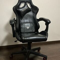 【ジャンク品】ゲーミングチェアの画像