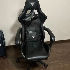 【ジャンク品】ゲーミングチェアの画像