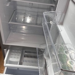冷蔵庫番号42 AQUA 2020年製 大阪府内全域配達無料 保管場所での