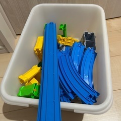 プラレール