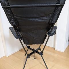 タラスブルバ コンパクトリラックスアームチェアの画像