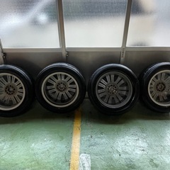 人気のクリスマスアイテムがいっぱい！ 60系ハリアー純正タイヤホイールセット235/55r/18 バリ山 タイヤ・ホイール