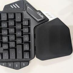 ゲーミングキーボード 片手 メンブレン式の画像