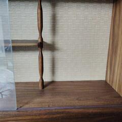 ガラス棚の画像