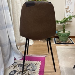 椅子　一脚の画像