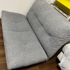 ソファーベッド グレーの画像