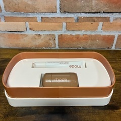 rhodeチーク、リップグロスの画像