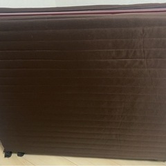 セミダブルの折りたたみベッドの画像