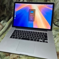 MacBook Pro 15インチ / i7 / 256GB /...