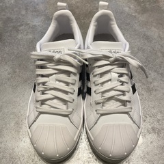 adidas スニーカー レディース 23.0cm
の画像