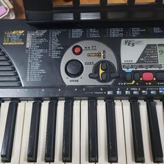 電子ピアノ　YAMAHA　PSR-79の画像