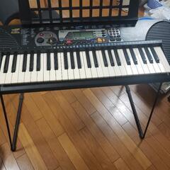 電子ピアノ　YAMAHA　PSR-79