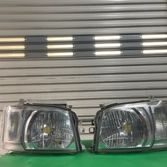 200系　ハイエース　フロントセット　