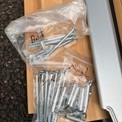 IKEA ダブルベットフレームTARVA の画像
