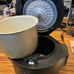 ＲＥＣＯＬＴＥ　ライスクッカー　2.5合炊き　レシピ本・説明書付き　箱無し　未使用の画像