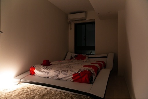 クイーンサイズ　海外おしゃれベッド一式