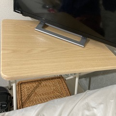 サイドテーブル