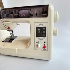 ★美品TOYOTA◆トヨタ コンパクトミシン EM990 フリーヌ Freenu アイシン精機 動作確認済み 手芸 取説付属品完備の画像