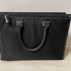 ビジネスバック黒